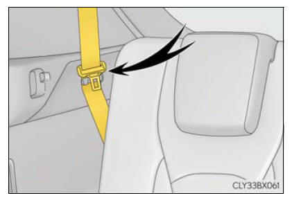 Lexus RX. Adjusting the seats