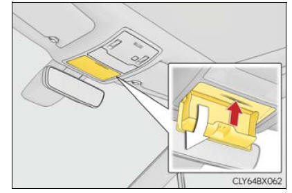 Lexus RX. Using the storage features